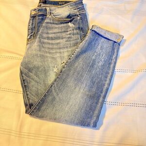 Judy Blue Light Blue Distressed Ankle Jeans